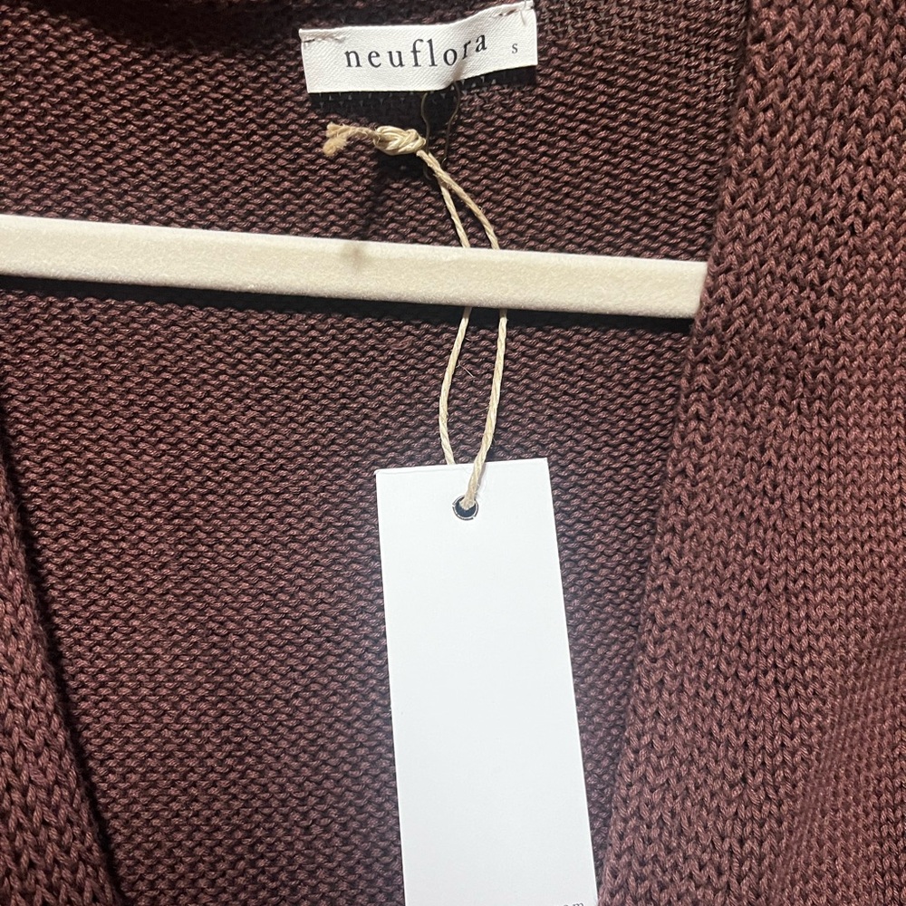 Neuflora Natalia brown cardigan NWT small - Picture 2 of 2
